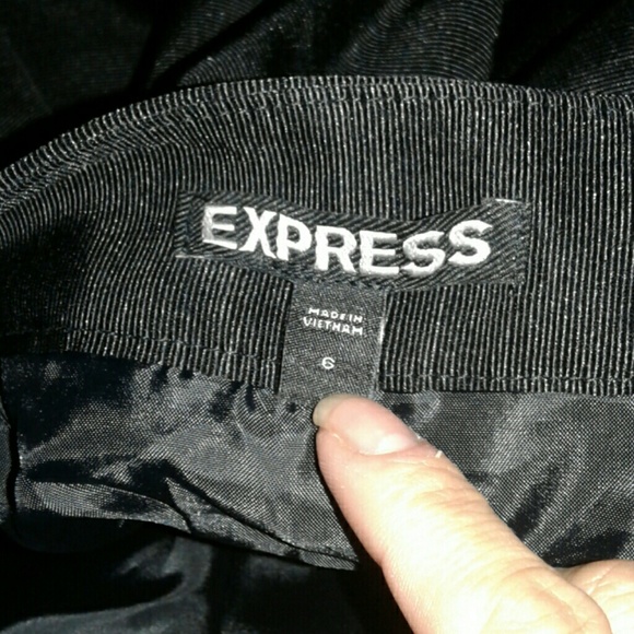 EXPRESS - Picture 4 of 4